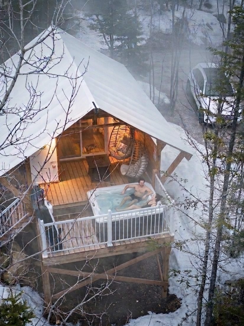molo vue drone hiver spa Unité molo Momentôm mini chalet spa privé charlevoix