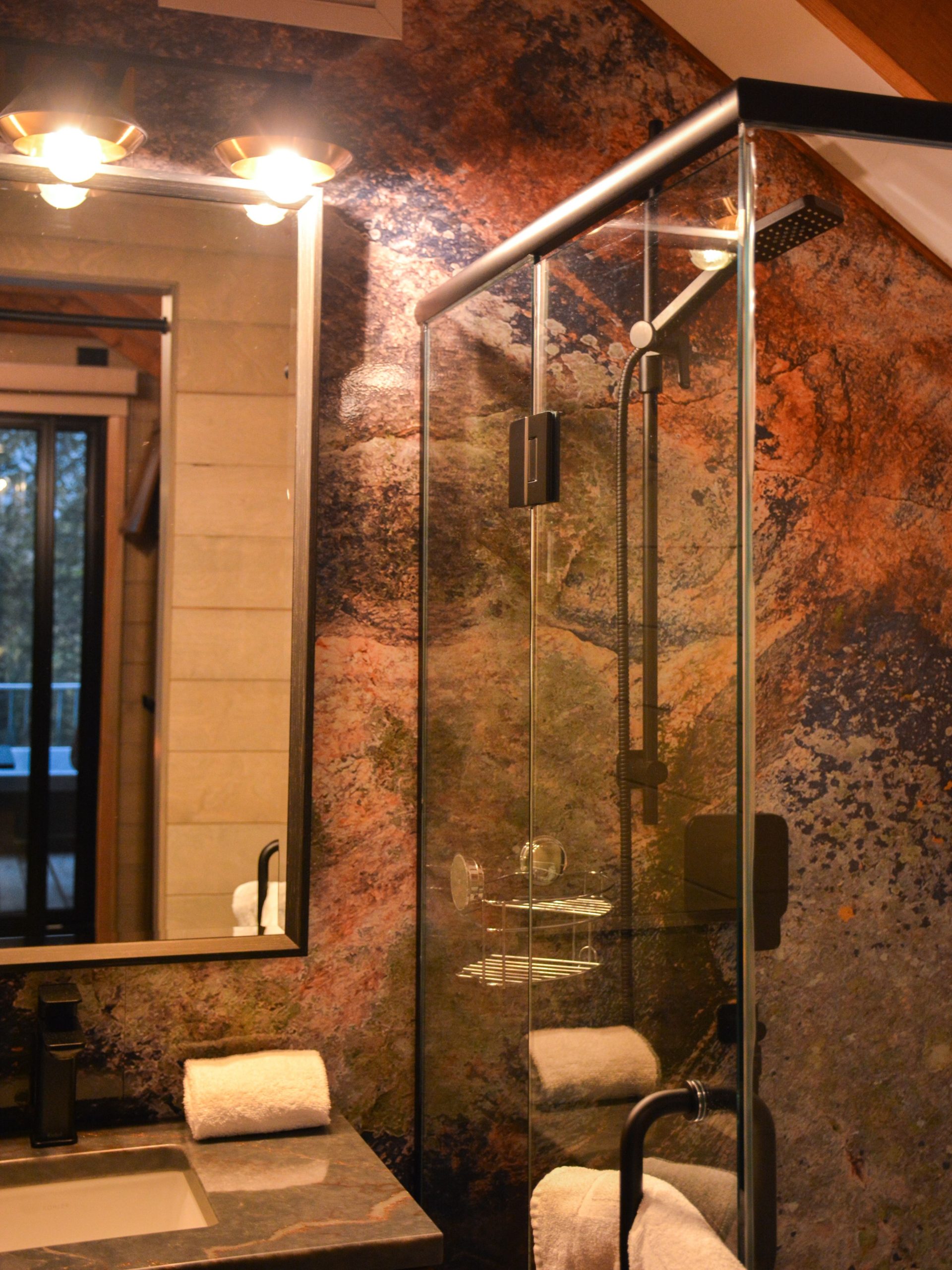 salle de bain complete unite de glamping pour deux charlevoix
